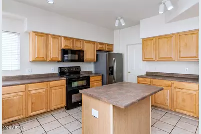 7212 W Surrey Avenue, Peoria, AZ 85381 - Photo 11