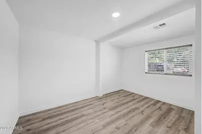 5959 W Gardenia Avenue, Glendale, AZ 85301 - Photo 11