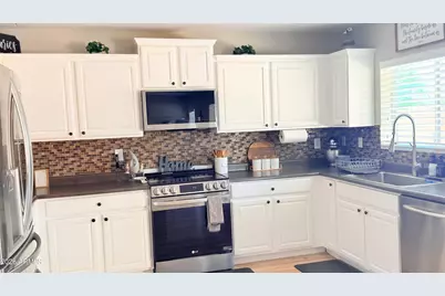 4050 E Silverbell Road, San Tan Valley, AZ 85143 - Photo 3