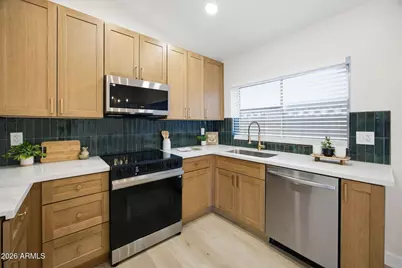 18426 N 19th Street, Phoenix, AZ 85022 - Photo 11