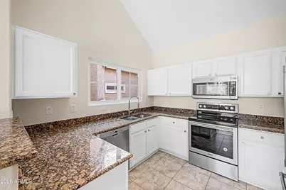 1633 E Lakeside Drive #135, Gilbert, AZ 85234 - Photo 5