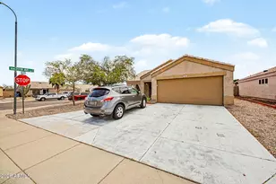 2046 S Rennick Dr, Apache Junction, AZ 85120 - Photo 3