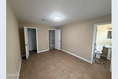 5810 W Earll Drive, Phoenix, AZ 85031 - Photo 9