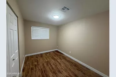 5810 W Earll Drive, Phoenix, AZ 85031 - Photo 13