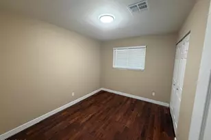 5810 W Earll Dr, Phoenix, AZ 85031 - Photo 7