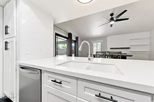 5028 E Shomi St, Phoenix, AZ 85044 - Photo 9