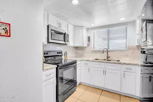 3027 E Grandview Rd, Phoenix, AZ 85032 - Photo 15