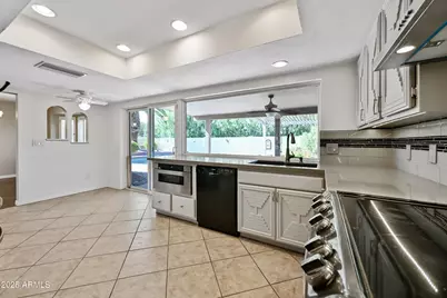 324 W Willow Avenue, Phoenix, AZ 85029 - Photo 13
