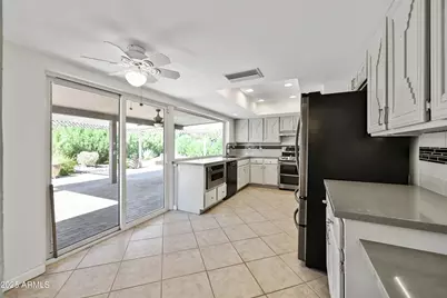 324 W Willow Avenue, Phoenix, AZ 85029 - Photo 11