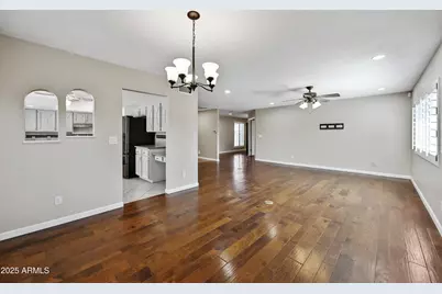 324 W Willow Avenue, Phoenix, AZ 85029 - Photo 9