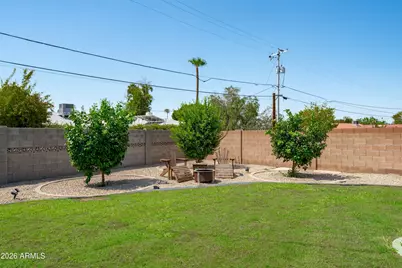 2051 W Windsor Avenue, Phoenix, AZ 85009 - Photo 45