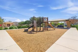 16664 W Jenan Dr, Surprise, AZ 85388 - Photo 29