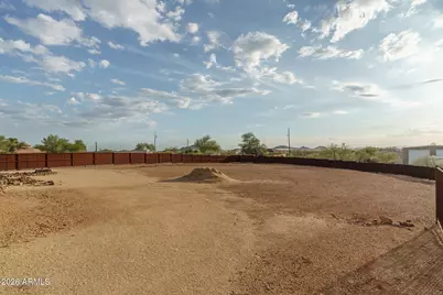 39722 N New River Road, Phoenix, AZ 85086 - Photo 47