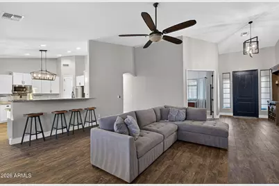 39722 N New River Road, Phoenix, AZ 85086 - Photo 11