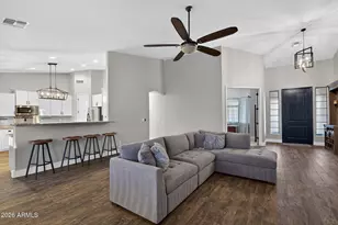 39722 N New River Rd, Phoenix, AZ 85086 - Photo 11