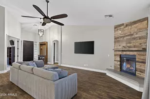 39722 N New River Rd, Phoenix, AZ 85086 - Photo 9