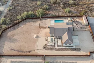 39722 N New River Rd, Phoenix, AZ 85086 - Photo 5