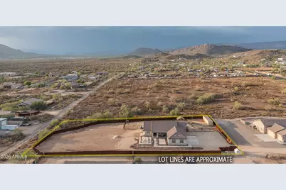 39722 N New River Road, Phoenix, AZ 85086 - Photo 1