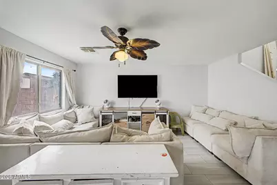 3243 W Jessica Lane, Phoenix, AZ 85041 - Photo 3