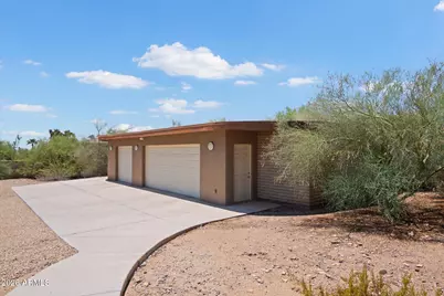 6111 N Palo Cristi Road, Paradise Valley, AZ 85253 - Photo 13