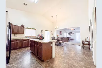 5461 S 239th Drive, Buckeye, AZ 85326 - Photo 5