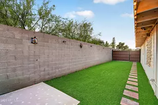 13817 N 10th Pl, Phoenix, AZ 85022 - Photo 35