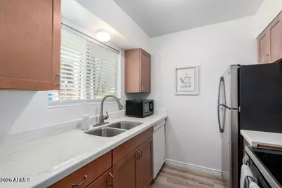 4610 N 68th Street #407, Scottsdale, AZ 85251 - Photo 5