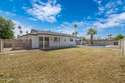 8426 E Monterey Way, Scottsdale, AZ 85251 - Photo 43