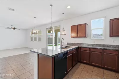 16801 W Moreland Street, Goodyear, AZ 85338 - Photo 7