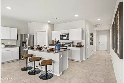 2778 W Sable Avenue, Apache Junction, AZ 85120 - Photo 9