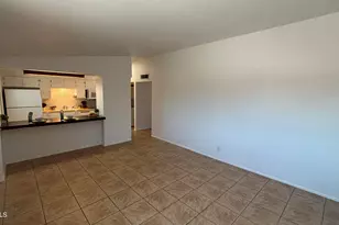 10370 W Oakmont Dr, Sun City, AZ 85351 - Photo 5