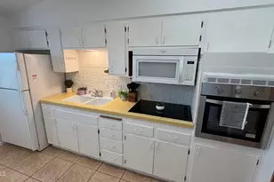 10370 W Oakmont Dr, Sun City, AZ 85351 - Photo 7