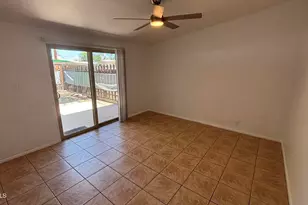 10370 W Oakmont Dr, Sun City, AZ 85351 - Photo 11