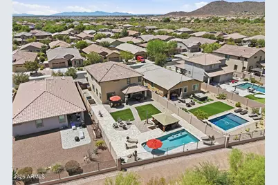 7672 W Fetlock Trail, Peoria, AZ 85383 - Photo 9