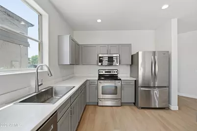 3308 W Burgess Lane, Phoenix, AZ 85041 - Photo 7