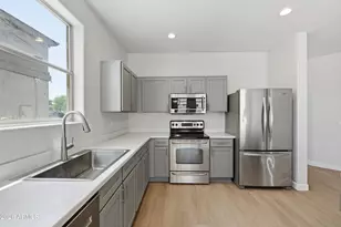3308 W Burgess Ln, Phoenix, AZ 85041 - Photo 7