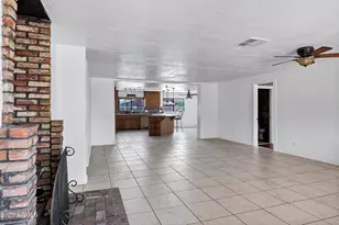 3235 E Sunnyside Ln, Phoenix, AZ 85032 - Photo 3
