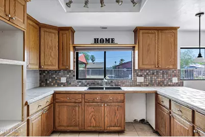 3235 E Sunnyside Lane E, Phoenix, AZ 85032 - Photo 13
