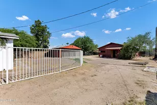 3235 E Sunnyside Ln, Phoenix, AZ 85032 - Photo 23