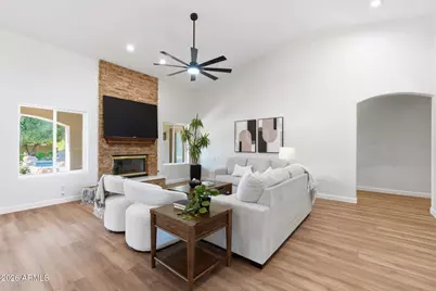 1802 E Linda Lane, Gilbert, AZ 85234 - Photo 9
