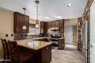 2911 E Windmere Dr, Phoenix, AZ 85048 - Photo 7