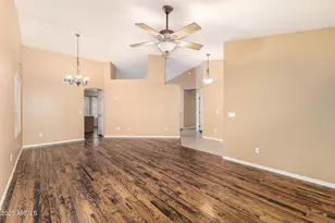 15221 N 87th Dr, Peoria, AZ 85381 - Photo 11