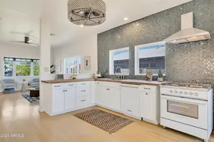 2029 N Richland St, Phoenix, AZ 85006 - Photo 9
