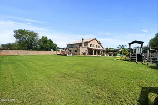 241 S Equestrian Ct, Gilbert, AZ 85296 - Photo 75