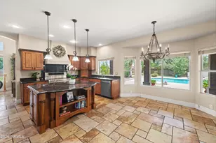 241 S Equestrian Ct, Gilbert, AZ 85296 - Photo 5