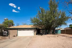 933 N Sericin Cir, Mesa, AZ 85205 - Photo 1