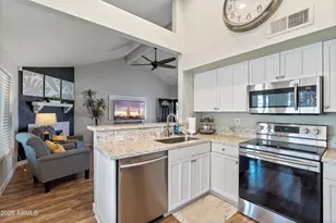 2213 W Irma Ln, Phoenix, AZ 85027 - Photo 13
