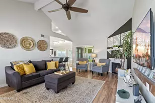 2213 W Irma Ln, Phoenix, AZ 85027 - Photo 11