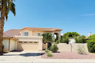 3822 E Wildwood Dr, Phoenix, AZ 85048 - Photo 1