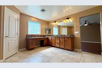 2714 E Birchwood Place, Chandler, AZ 85249 - Photo 11